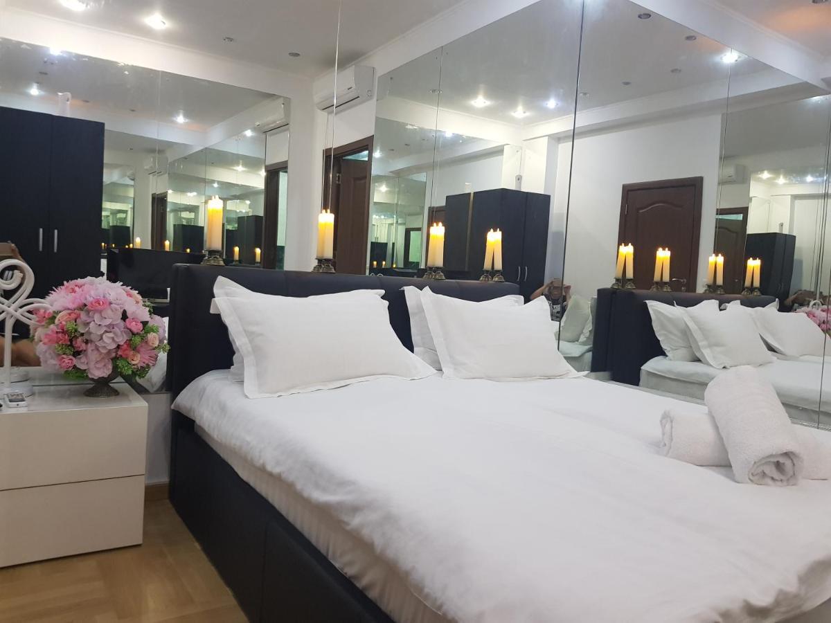 Mirrors Room Mega Mall National Arena Bucharest Luaran gambar